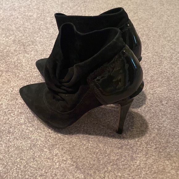 L.A.M.B. Black suede heeled booties - Picture 3 of 11